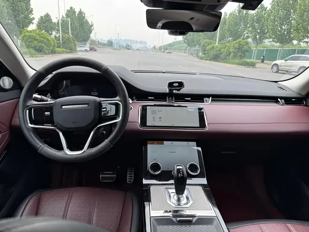 Land Rover Evoque — фото 9
