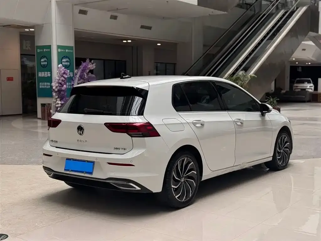 Volkswagen Golf 2022 из CN, фото 9