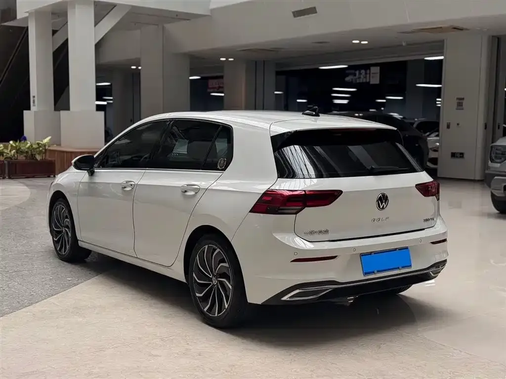 Volkswagen Golf 2022 из CN, фото 3