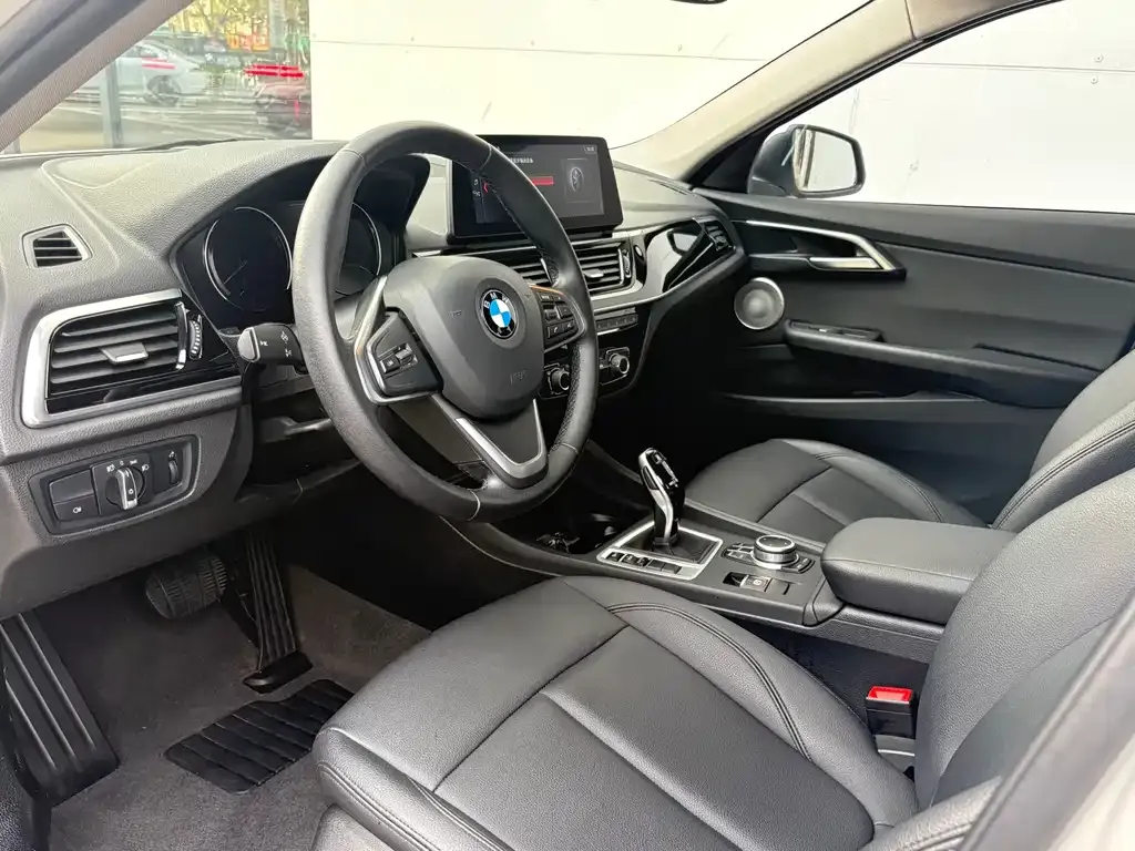 BMW 1 Series 2022 из CN, фото 7