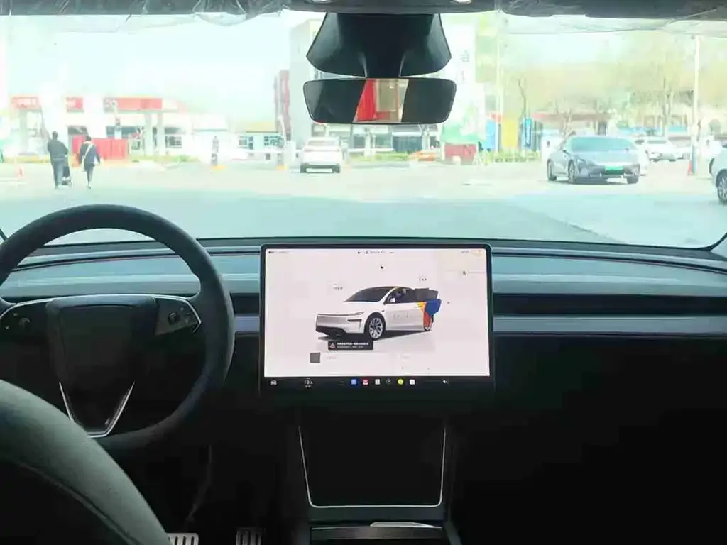 Tesla Model Y 2025 из CN, фото 2