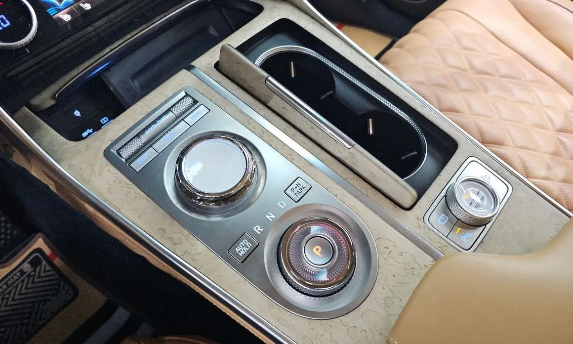 Genesis GV80 — фото 10