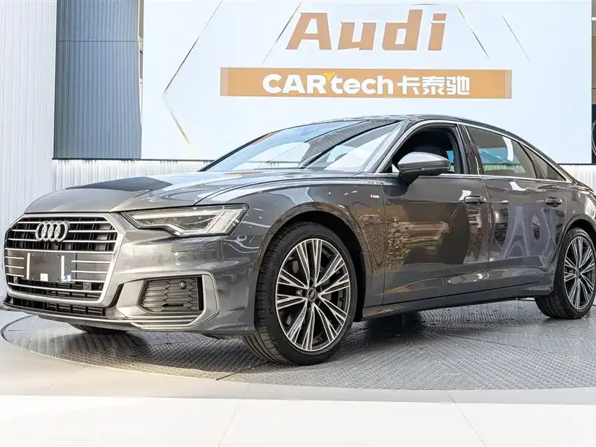 Audi A6L — фото 1