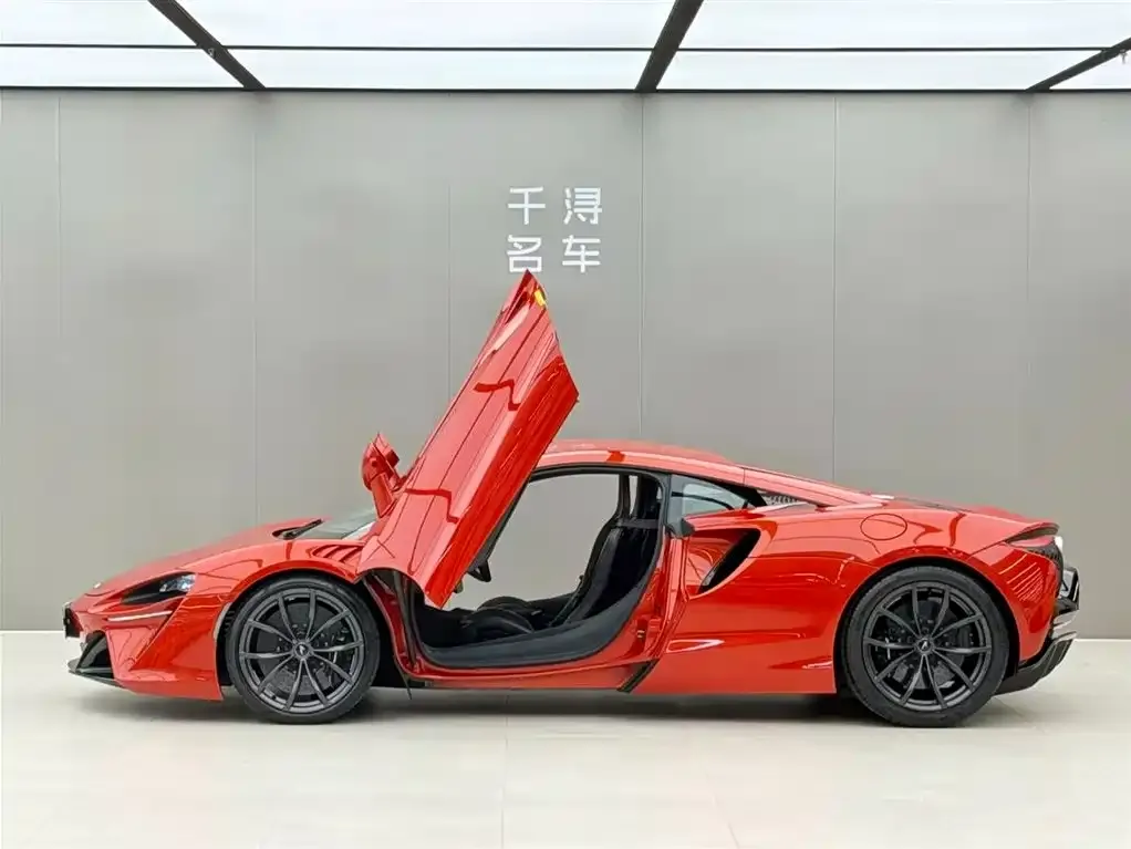 McLaren Artura 2023 из CN, фото 10