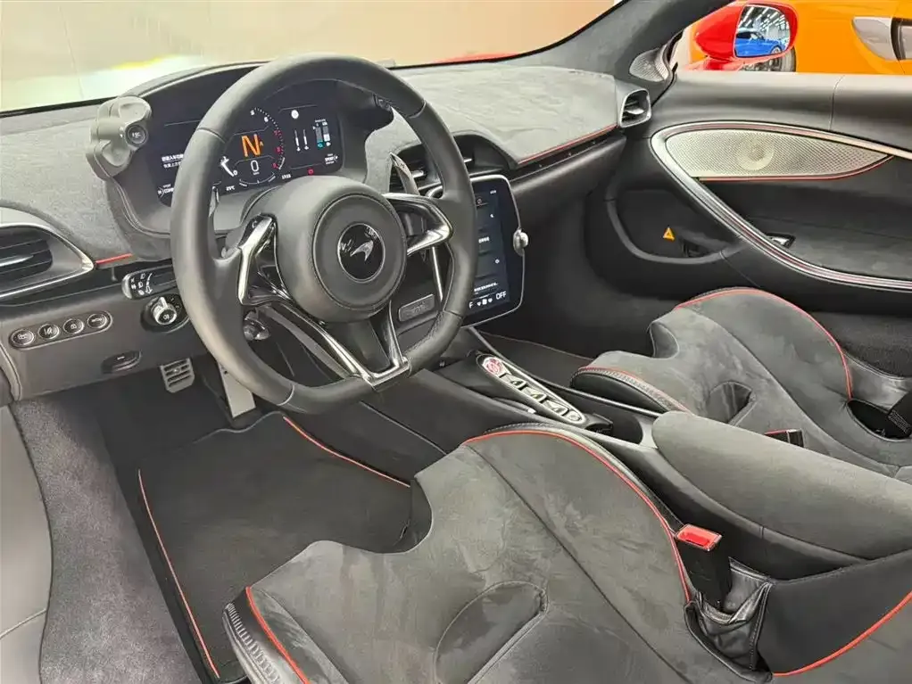 McLaren Artura 2023 из CN, фото 5