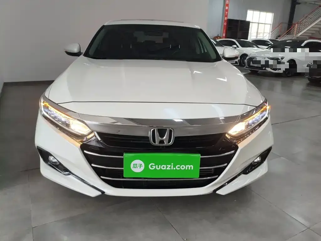 Honda Accord — фото 9