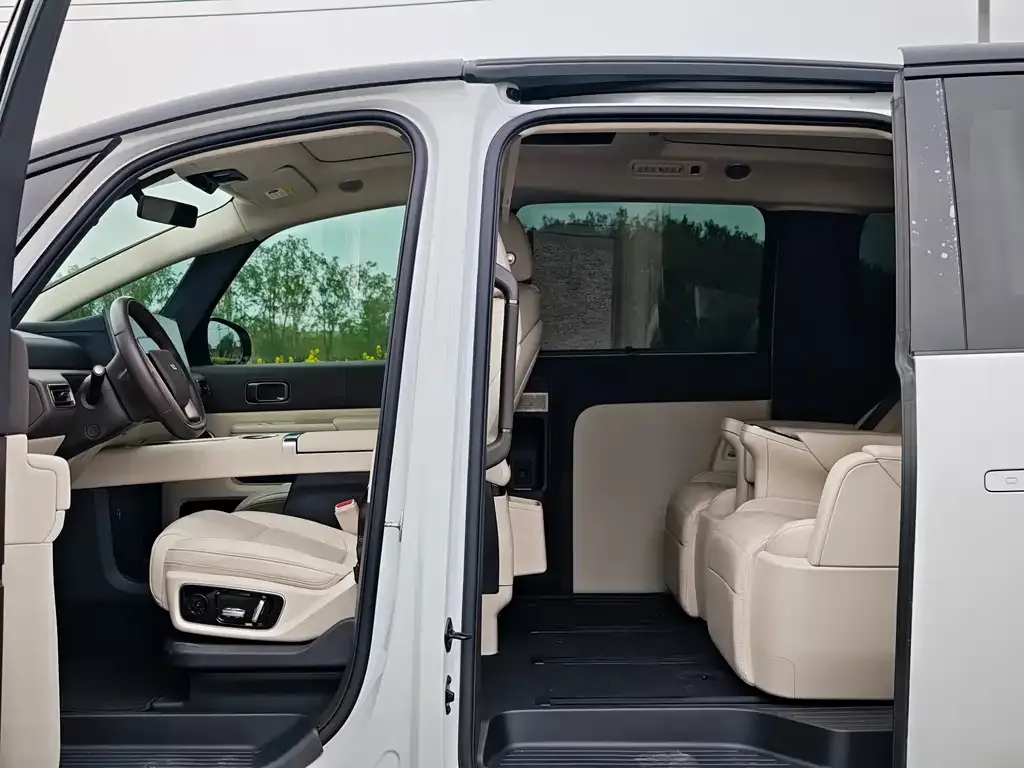 Li Auto MEGA 2024 из CN, фото 5