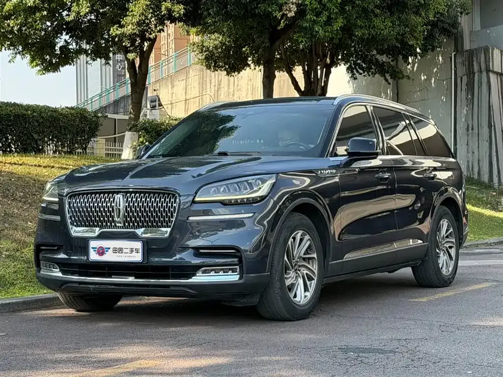 Lincoln Aviator