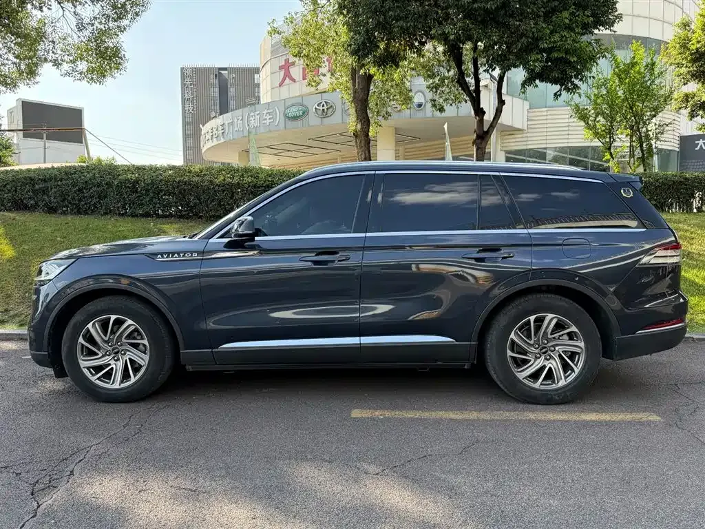 Lincoln Aviator 2021 из CN, фото 6