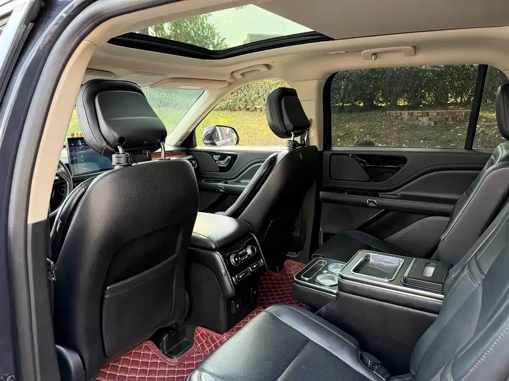 Lincoln Aviator 2021 из CN, фото 2