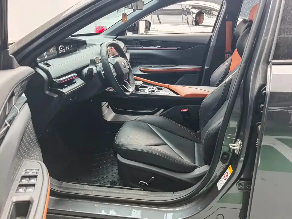 Changan UNI-V 2026 из CN, фото 4