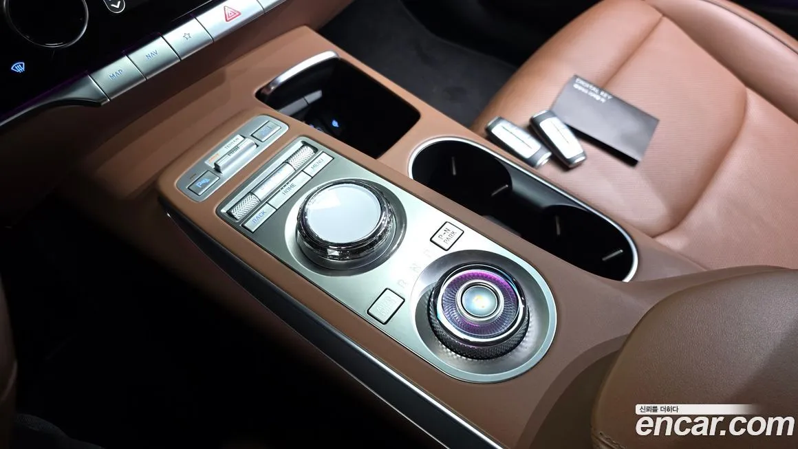 Genesis GV70 — фото 10