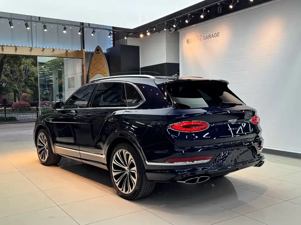 Bentley Bentayga PHEV 2021 из CN, фото 6