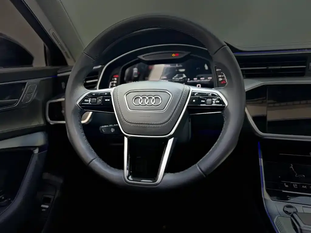 Audi A6L — фото 5