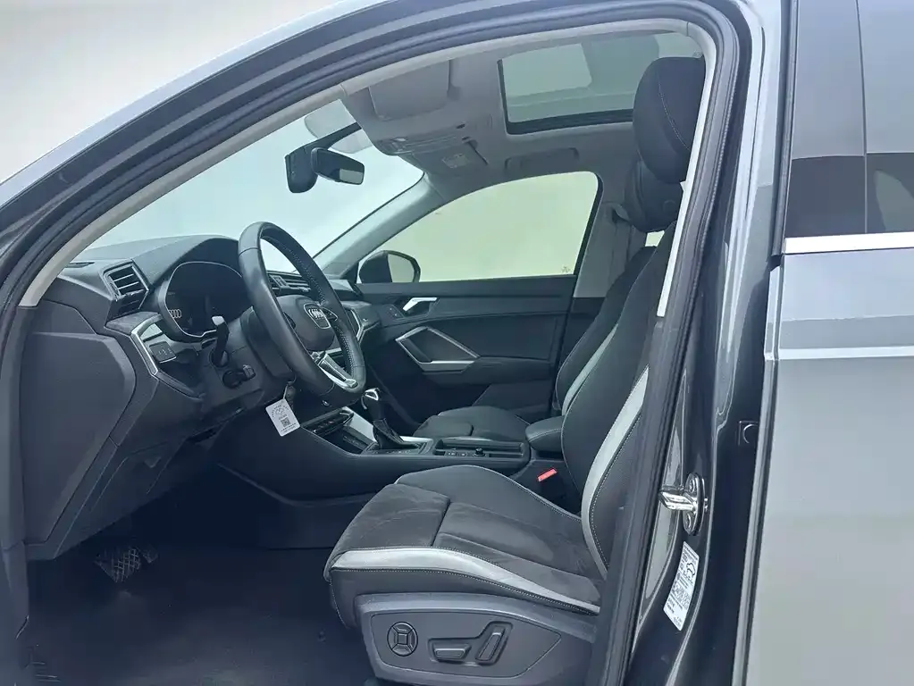 Audi Q3 2022 из CN, фото 9