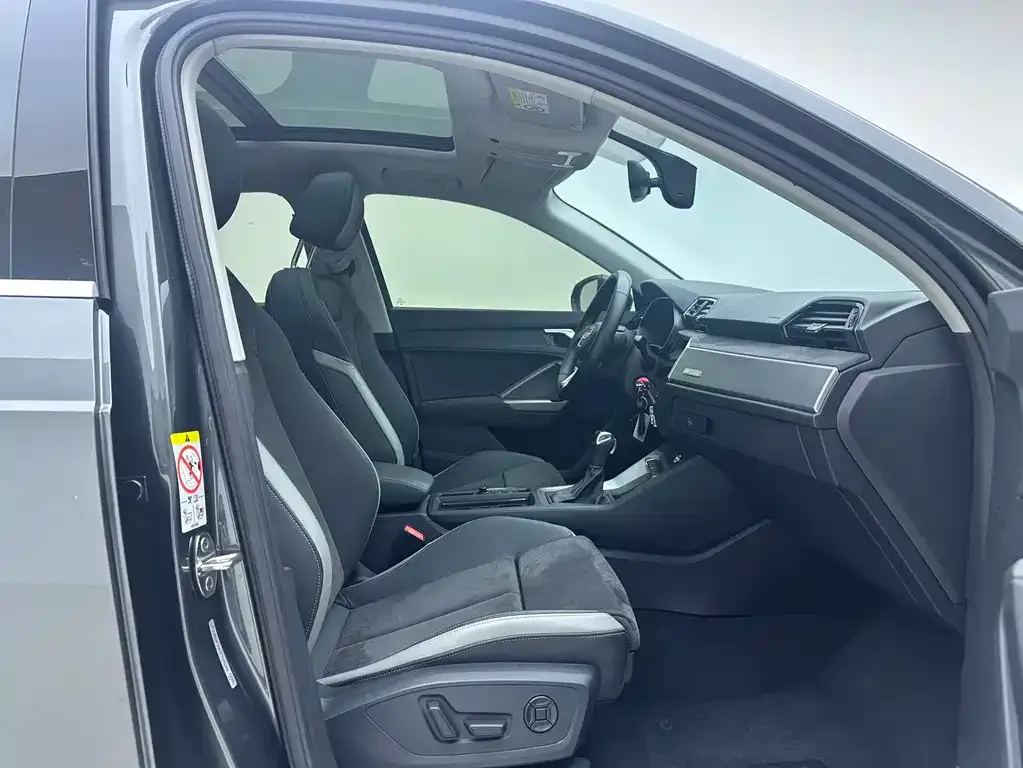 Audi Q3 2022 из CN, фото 7
