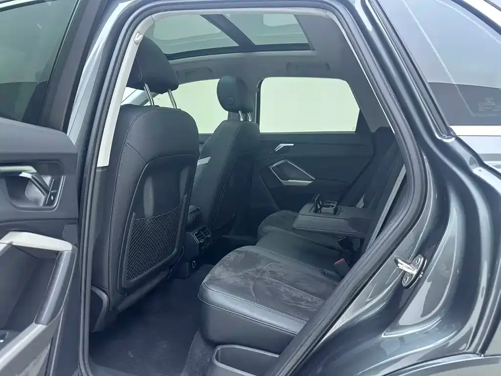 Audi Q3 2022 из CN, фото 6