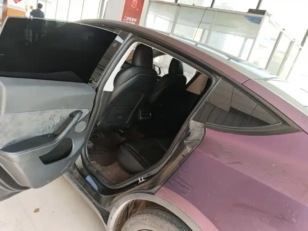 Tesla Model Y — фото 2