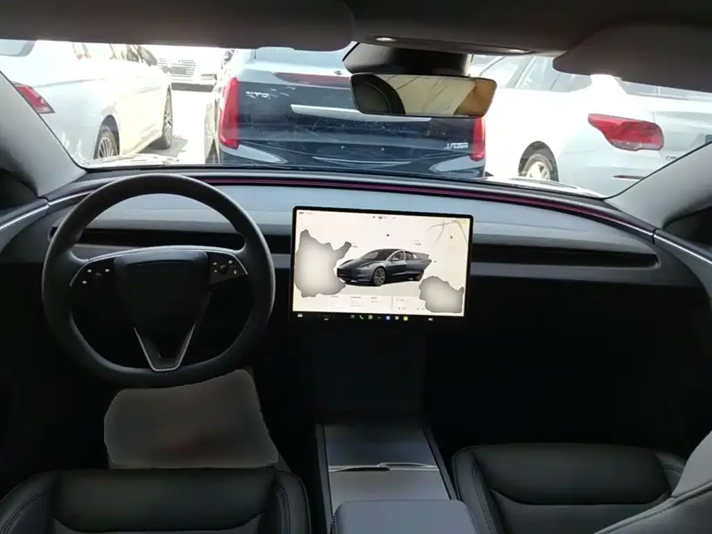 Tesla Model 3 — фото 2