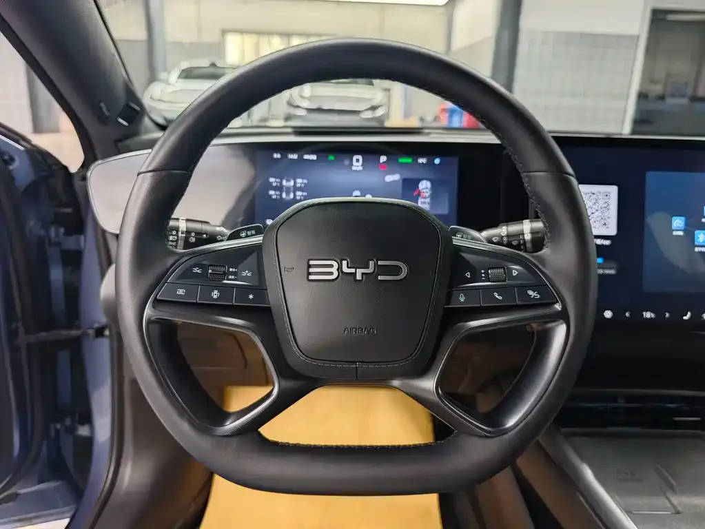 BYD Seal — фото 9