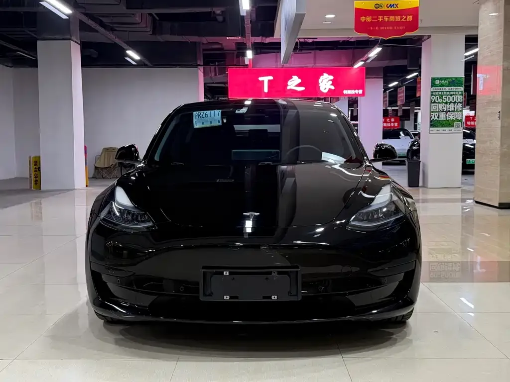 Tesla Model 3 — фото 3