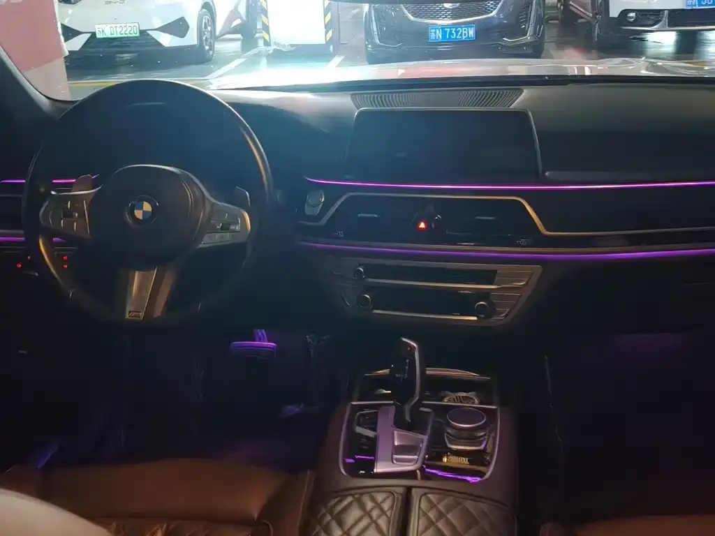 BMW 7 Series 2022 из CN, фото 3