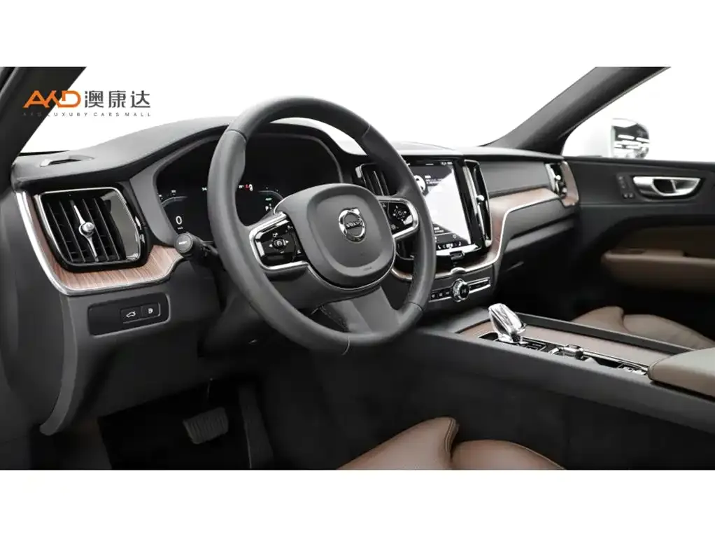 Volvo XC60 PHEV 2024 из CN, фото 9