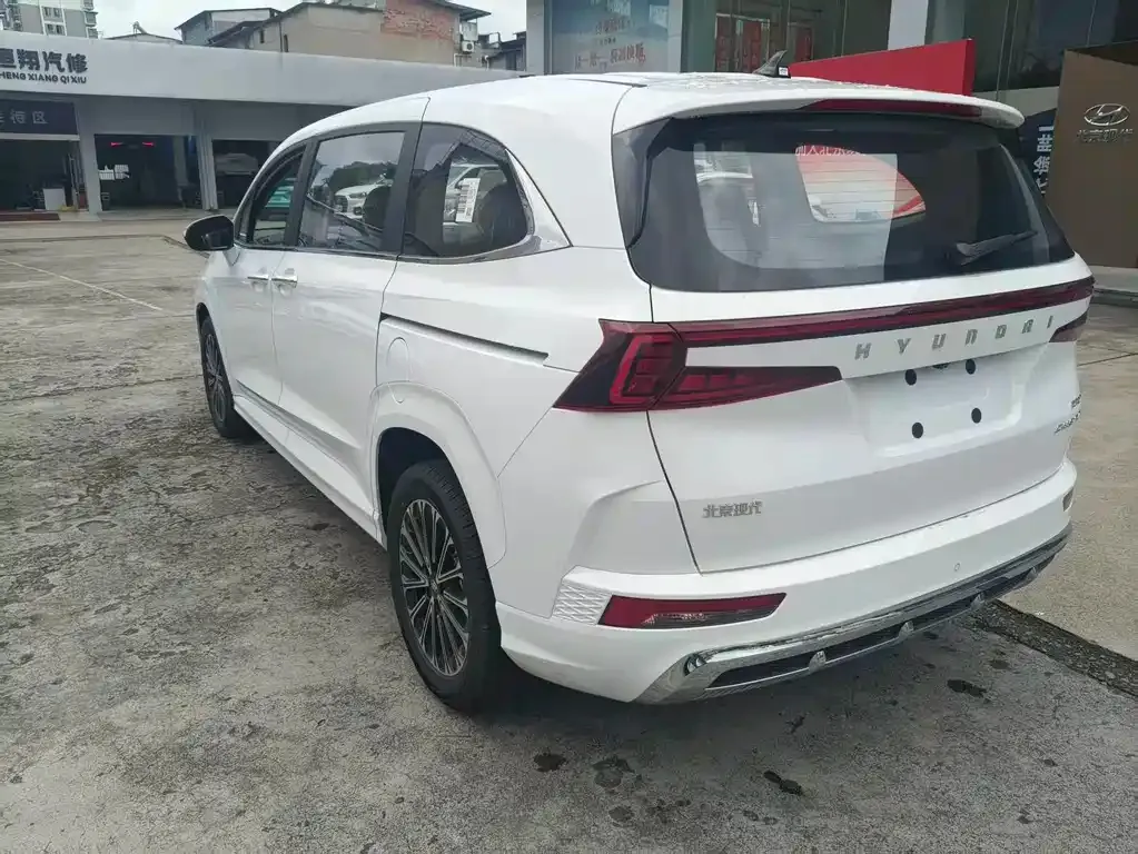 Hyundai Custo — фото 7