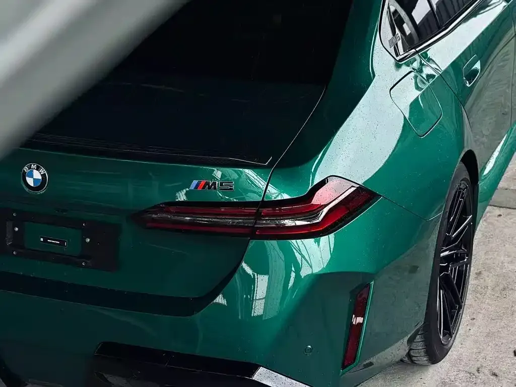 BMW M5 New Energy 2024 из CN, фото 4
