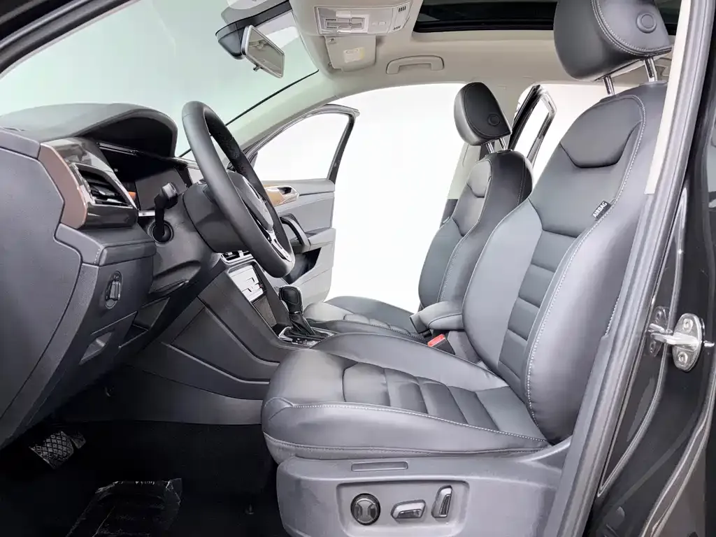 Volkswagen Tharu 2021 из CN, фото 8