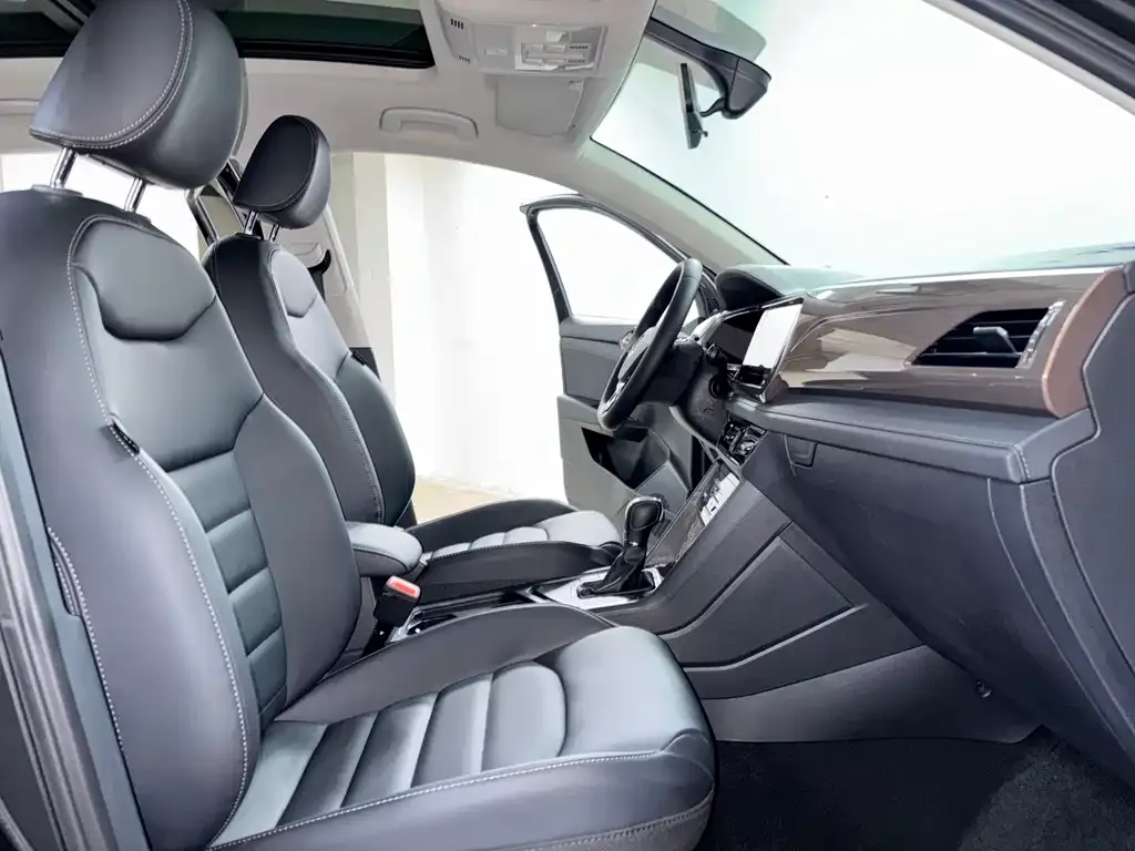 Volkswagen Tharu 2021 из CN, фото 5