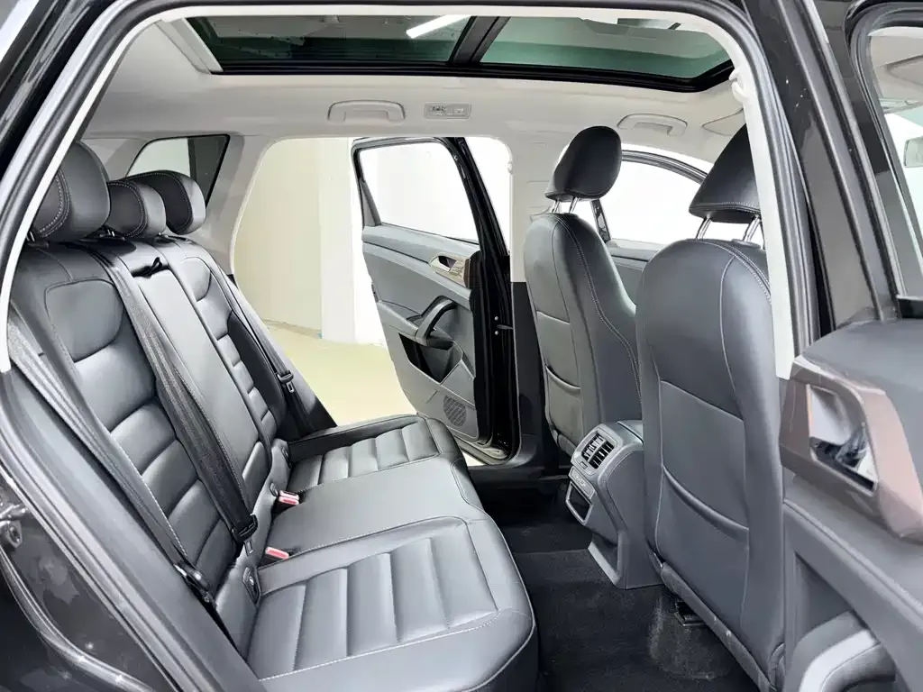 Volkswagen Tharu 2021 из CN, фото 3