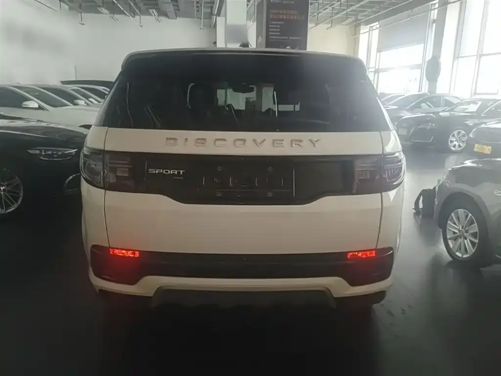 Land Rover Discovery Sport — фото 5