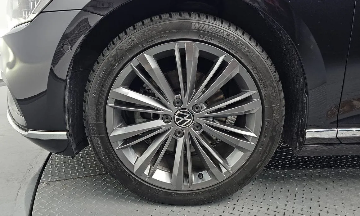 Volkswagen Passat 2021 из KR, фото 9