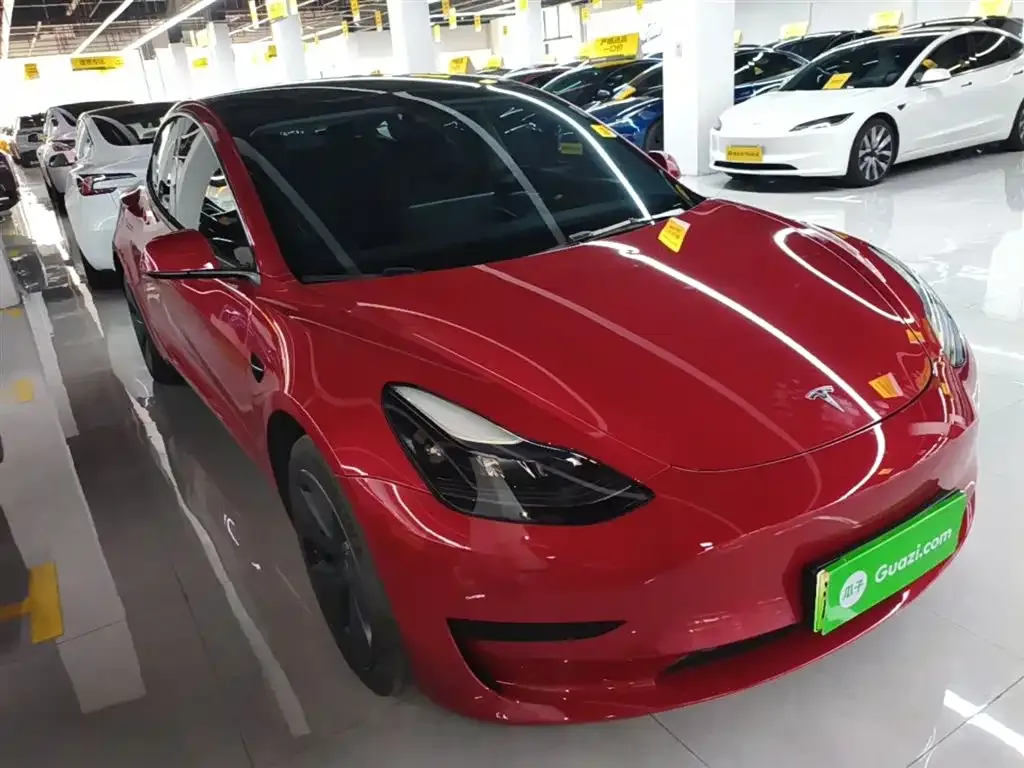 Tesla Model 3 — фото 6