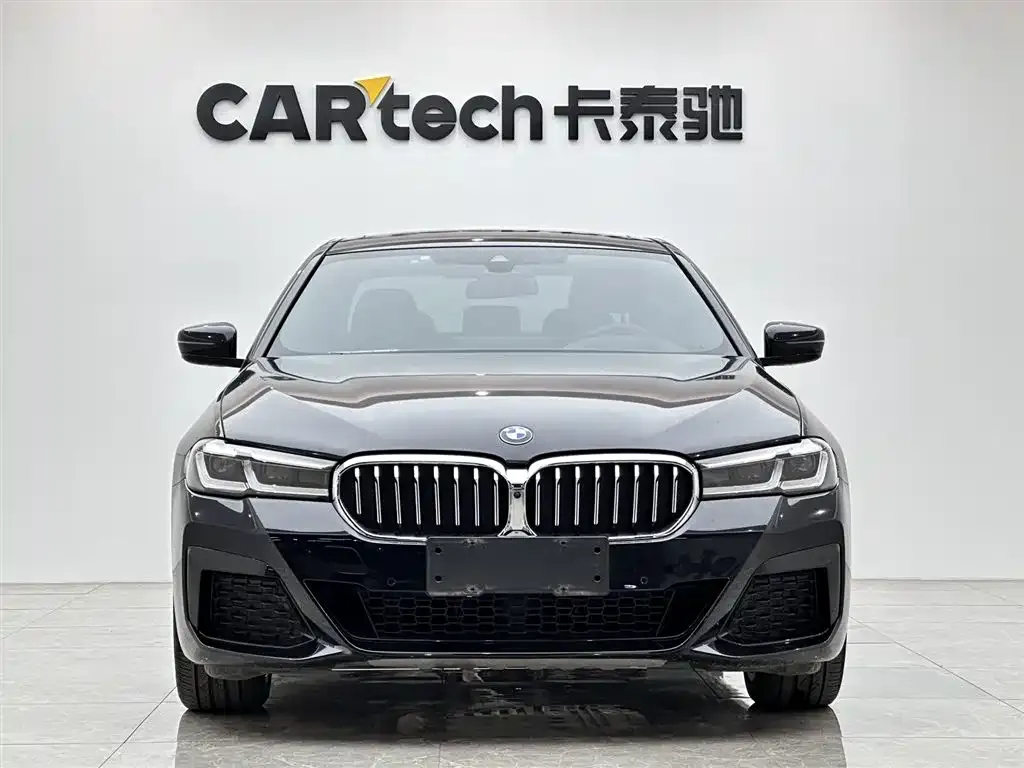 BMW 5 Series — фото 10