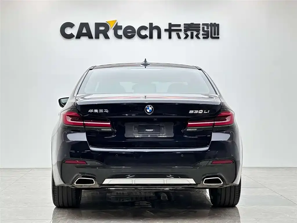 BMW 5 Series — фото 9