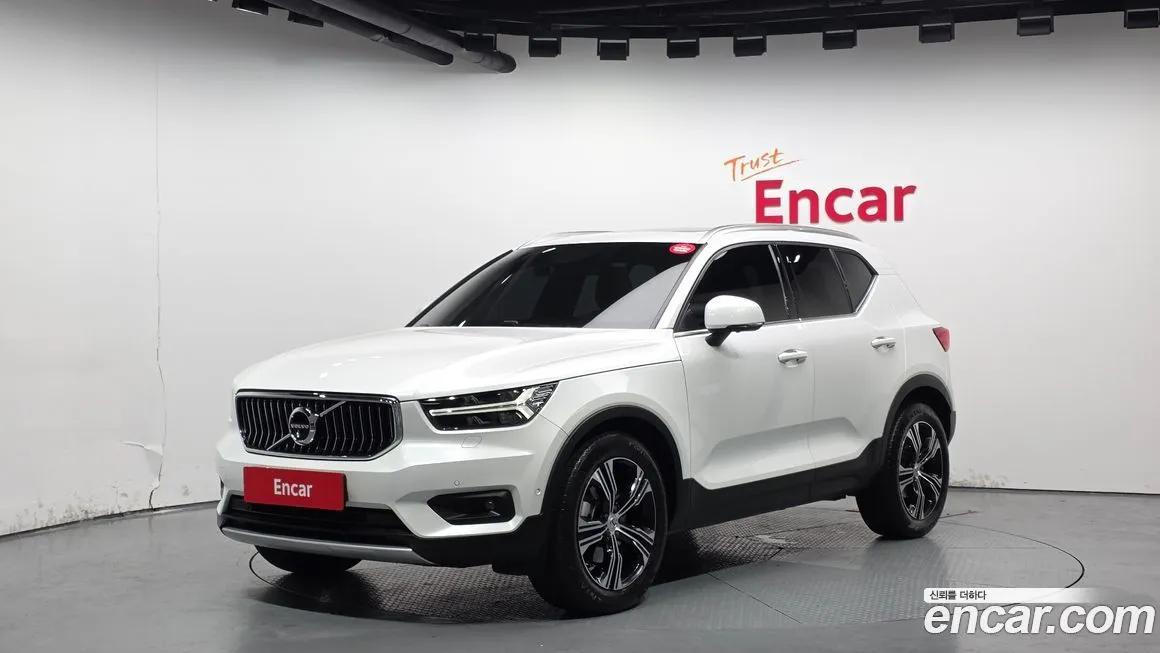 Volvo XC40 B4 Inscription 1