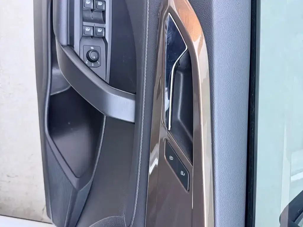 Volkswagen Tharu — фото 7