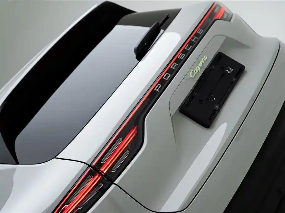 Porsche Cayenne Hybrid 2022 из CN, фото 9