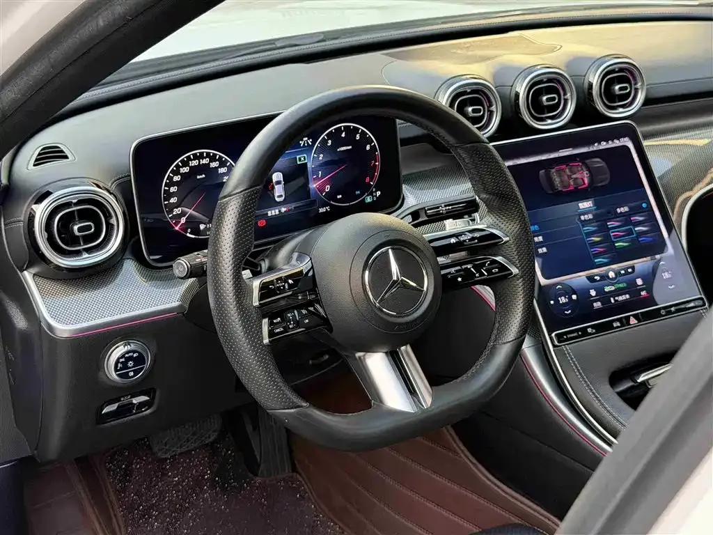 Mercedes-Benz C-Class — фото 10