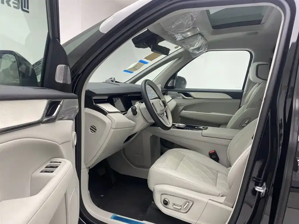 Volvo EM90 2026 из CN, фото 8