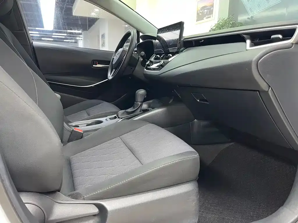 Toyota Corolla 2023 из CN, фото 9