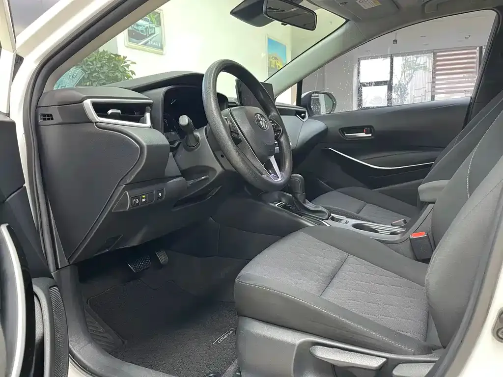 Toyota Corolla 2023 из CN, фото 10