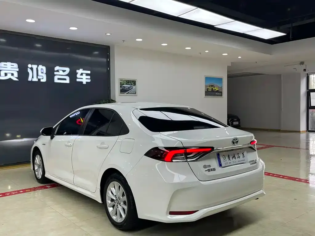 Toyota Corolla 2023 из CN, фото 7