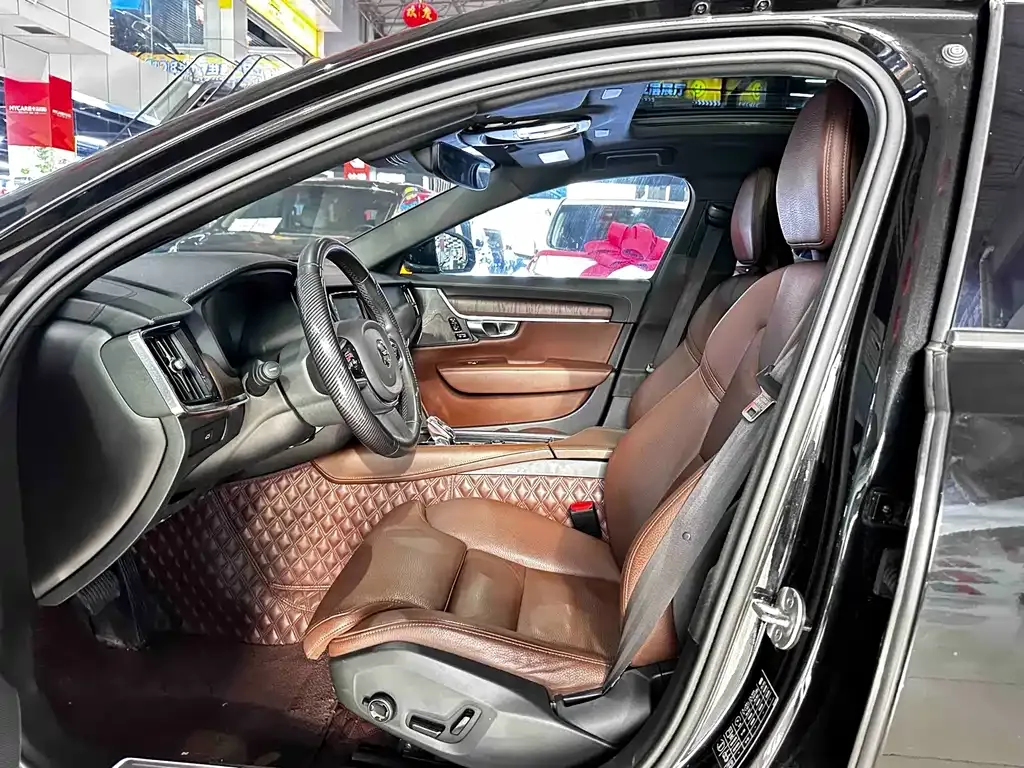 Volvo S90 — фото 10