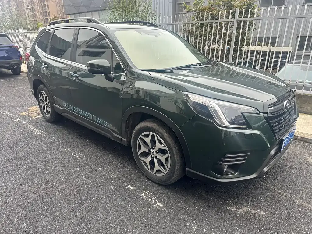 Subaru Forester — фото 5