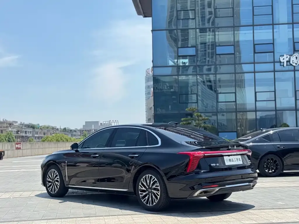 Hongqi H5 — фото 4