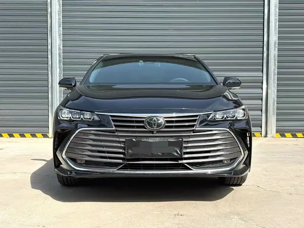 Toyota Avalon — фото 6