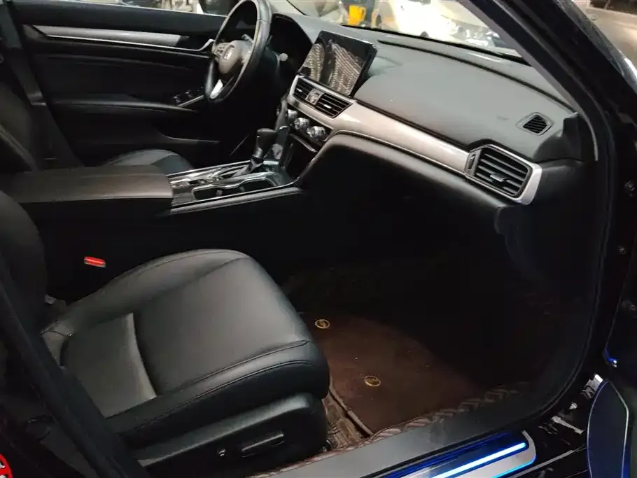Honda Accord — фото 3